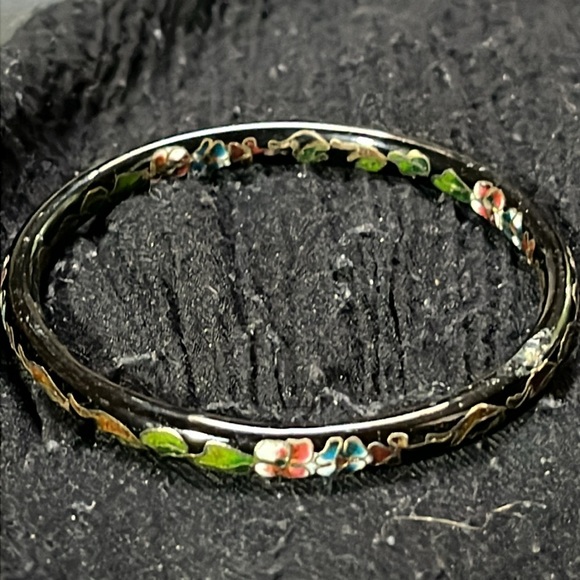 Jewelry - Black bangle bracelet